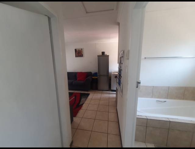 2 BEDROOM HOUSE FOR SALE IN SAVANNA CITY